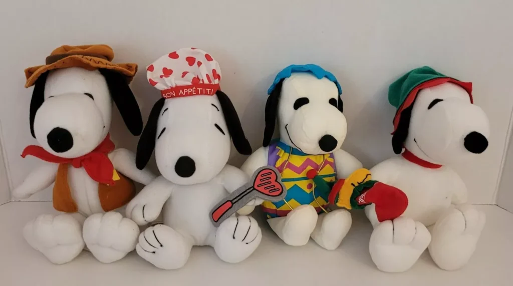 snoopy plush toys